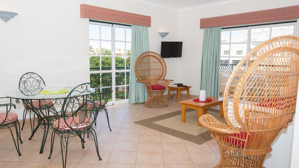 אלבור Apartamentos Quinta Da Praia מראה חיצוני תמונה